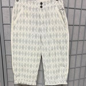 Oakley Gray and White Argyle Women’s Shorts, Size 2.